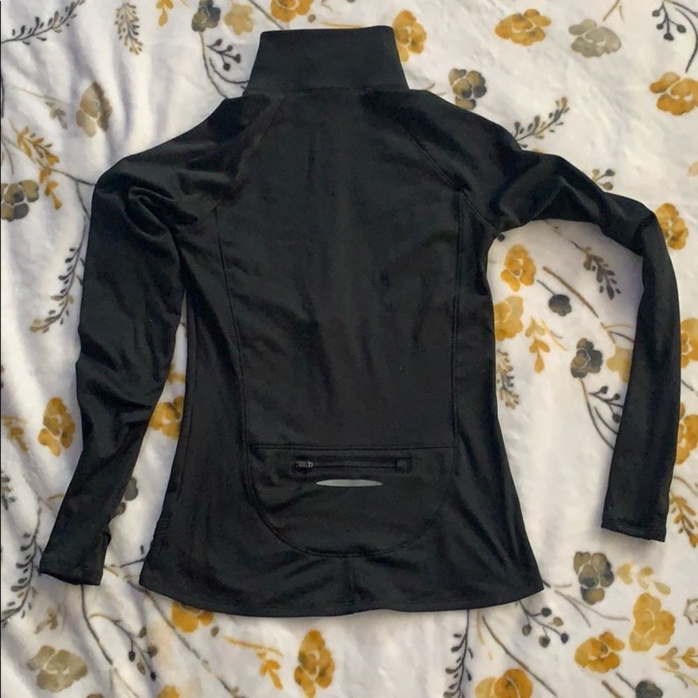 Under Armour top - Picture 4 of 5